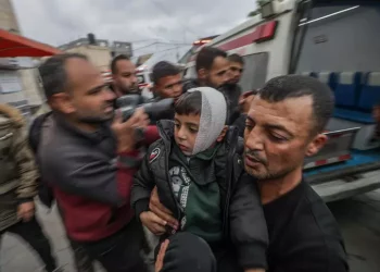 Attacchi israeliani su Gaza, oltre 30 morti