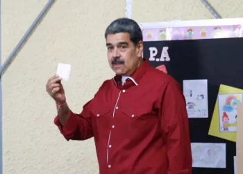 Venezuela: elezioni, schiacciante vittoria del partito di Maduro