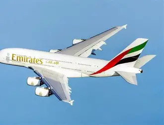 Lavoro, Emirates cerca assistenti di volo: open day a Cagliari e Olbia