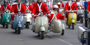 “Babbo Natale in Vespa” torna a Cagliari sabato 20 e domenica 21 dicembre